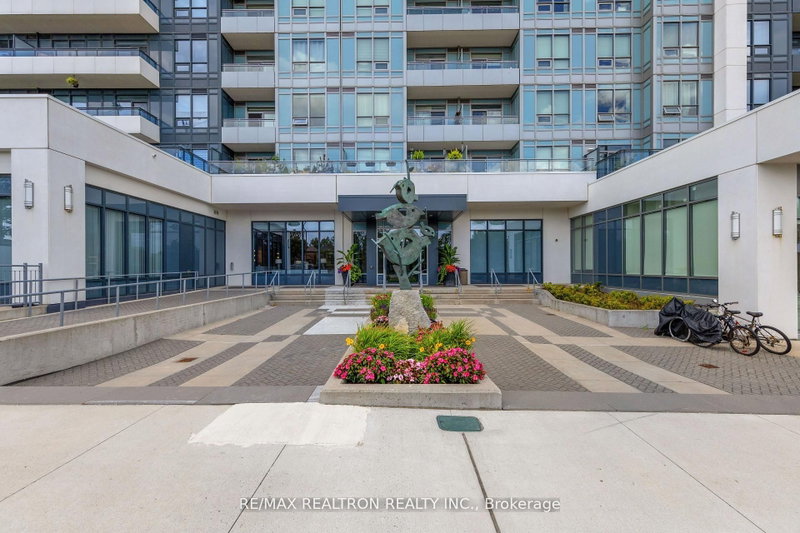 1225 - 7900 Bathurst Street