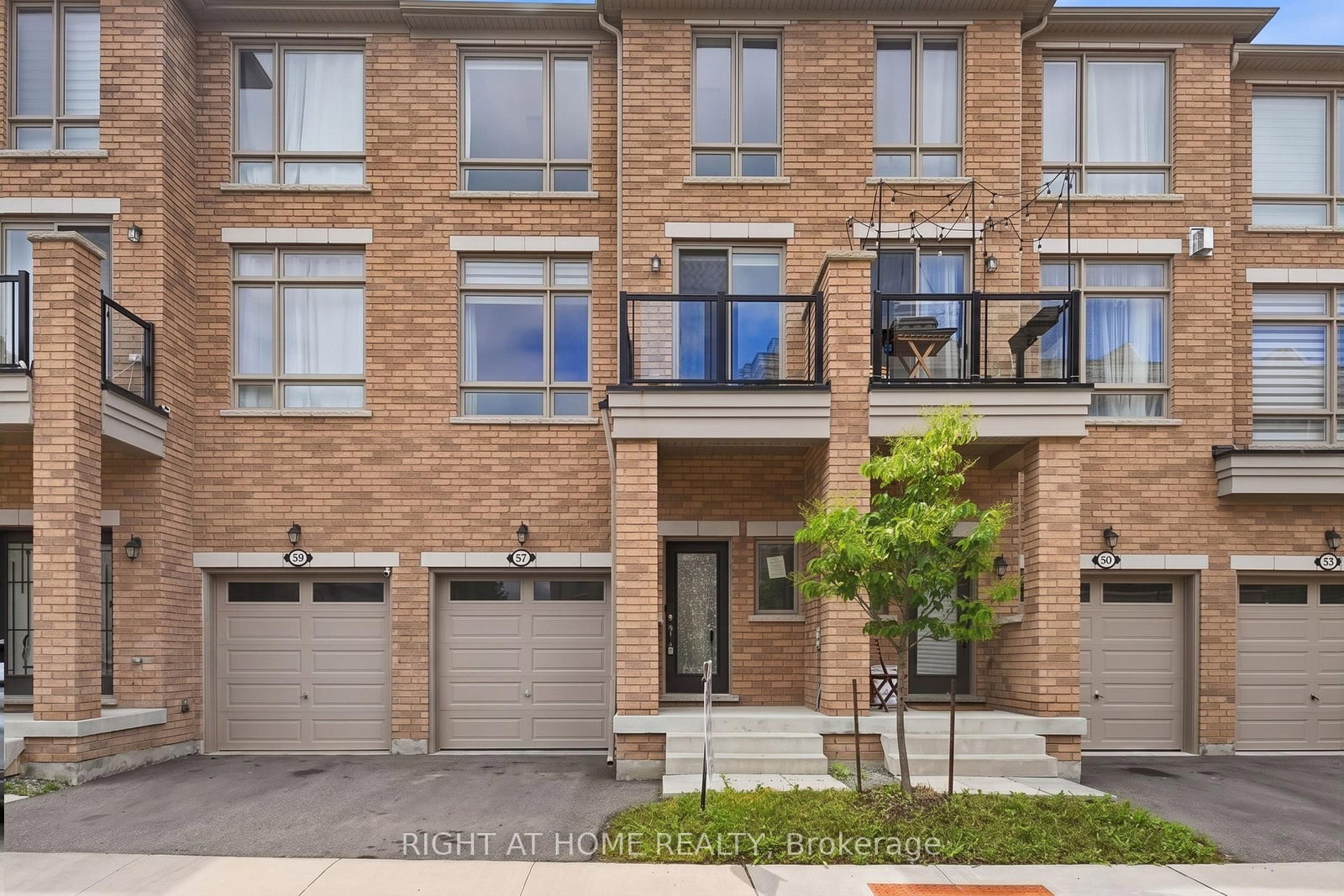 57 Drover Circ, Whitchurch-Stouffville, view 3