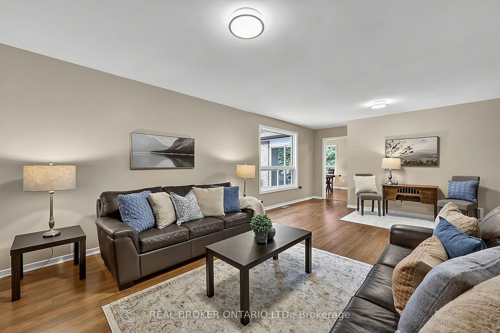 2 Amberglen Court • East Gwillimbury, ON photo 10