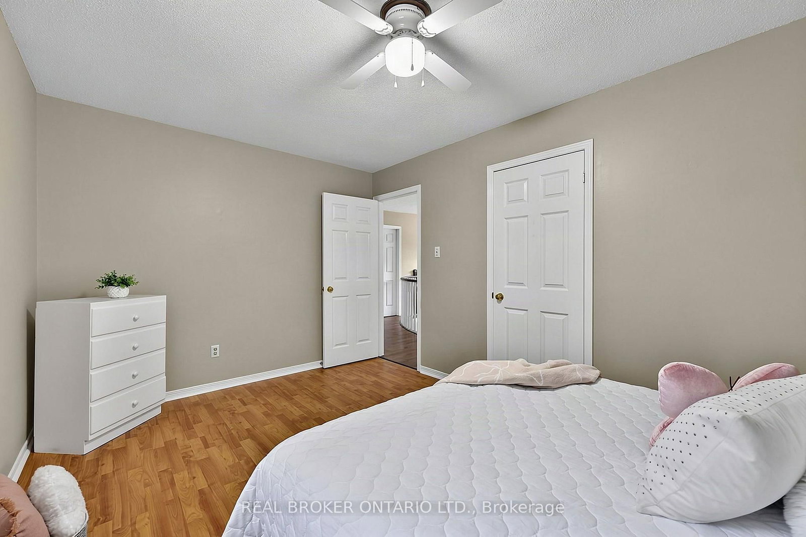 2 Amberglen Court • East Gwillimbury, ON photo 25