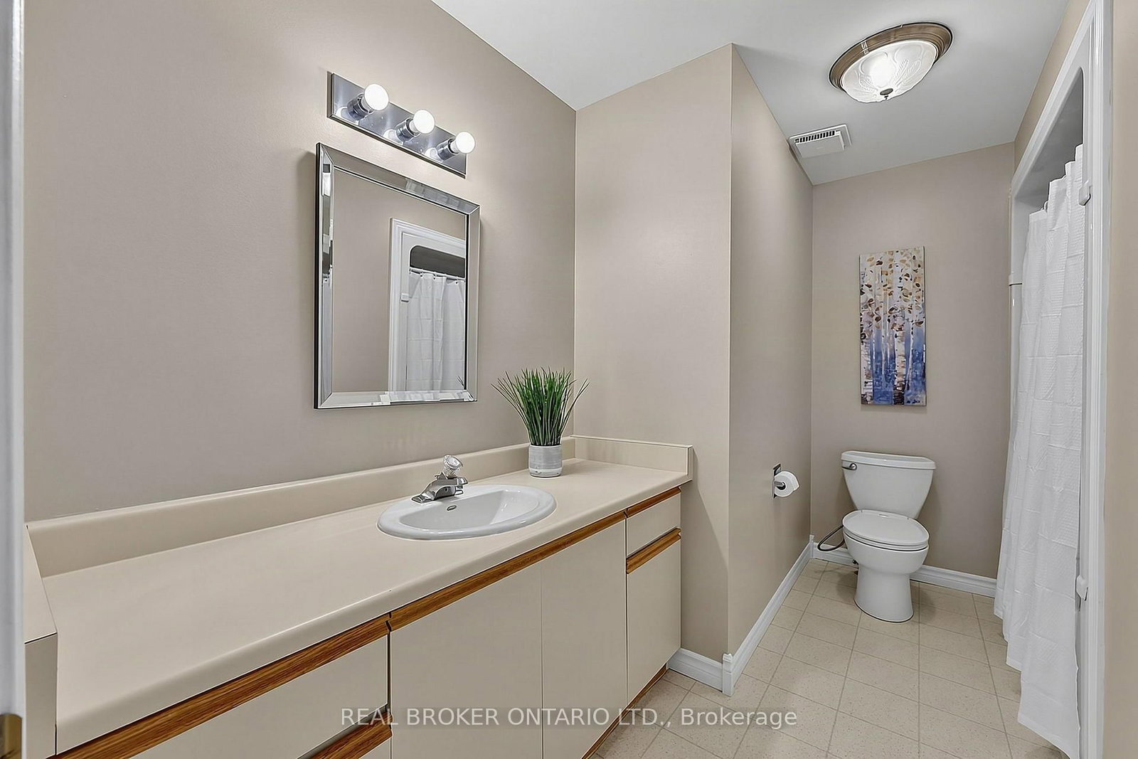 2 Amberglen Court • East Gwillimbury, ON photo 29