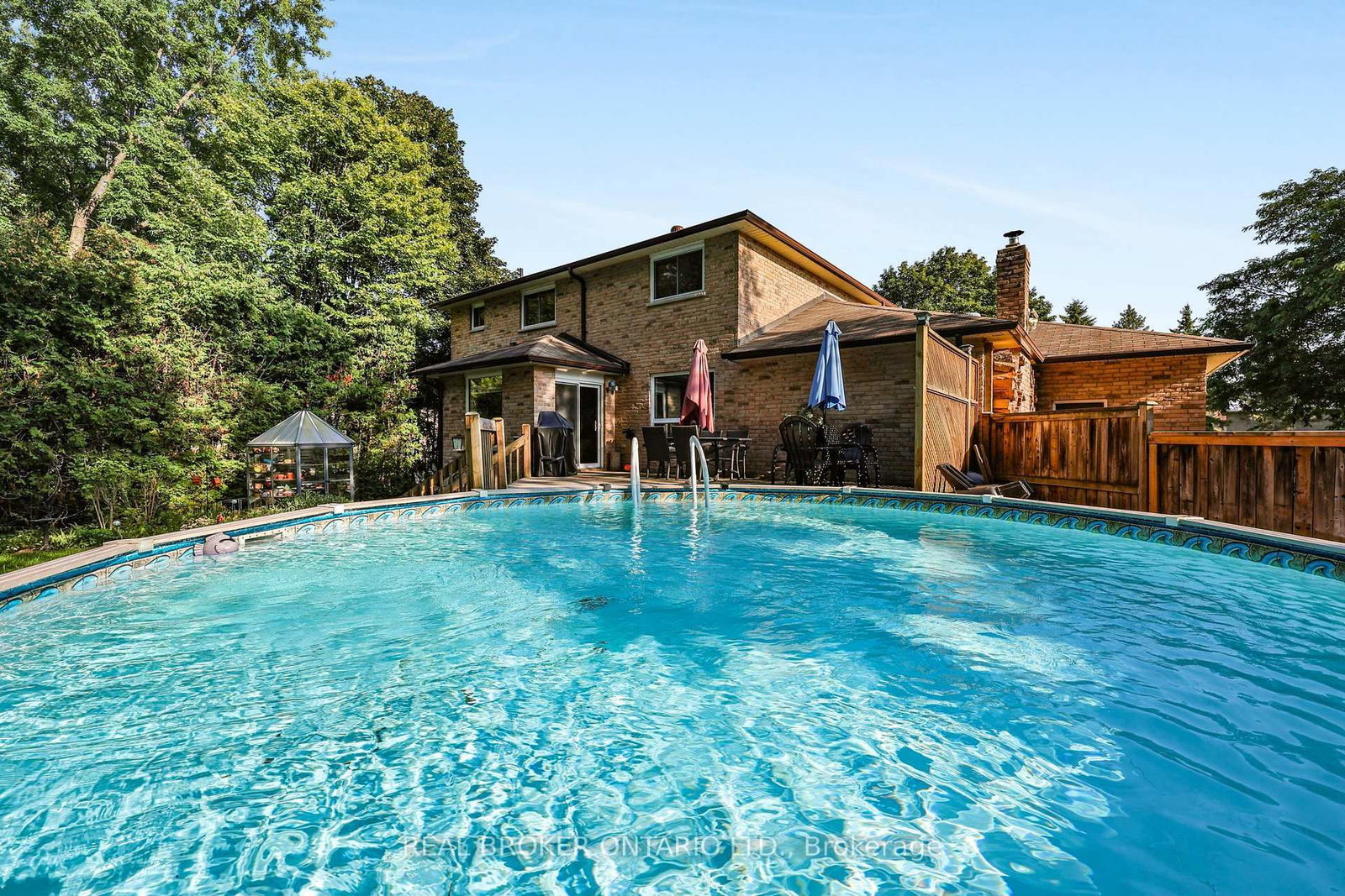 2 Amberglen Court • East Gwillimbury, ON photo 36