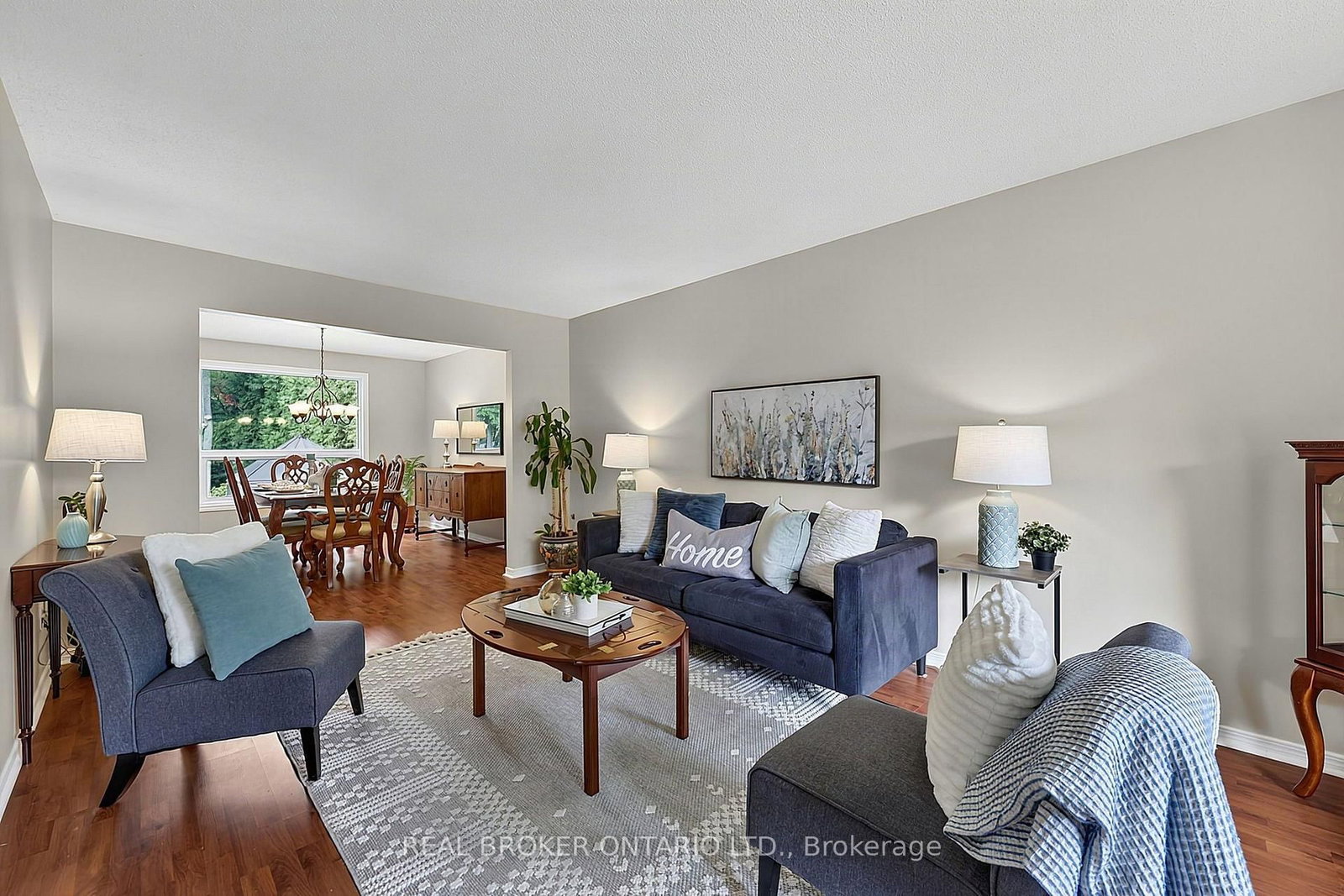 2 Amberglen Court • East Gwillimbury, ON photo 6