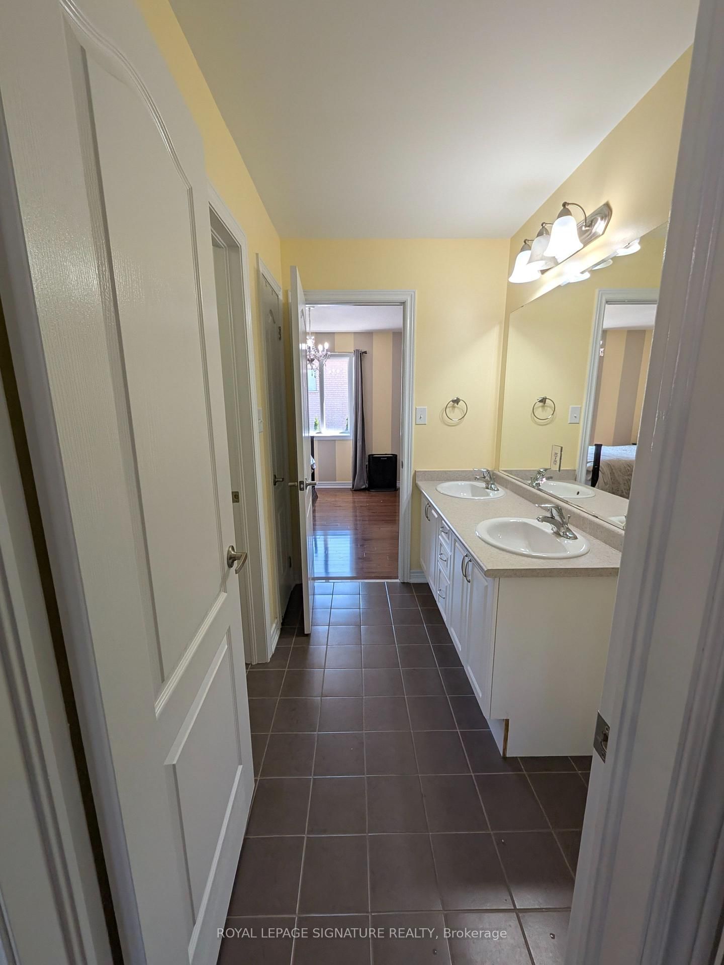 St, Vaughan, view 35