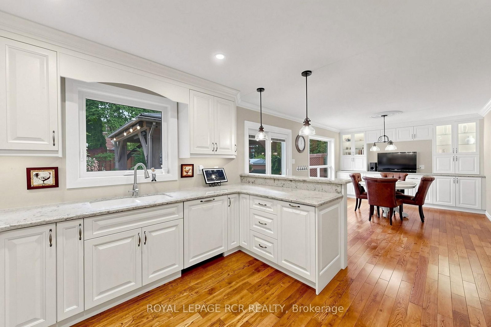 28 Roughley Street • Bradford West Gwillimbury, ON photo 11