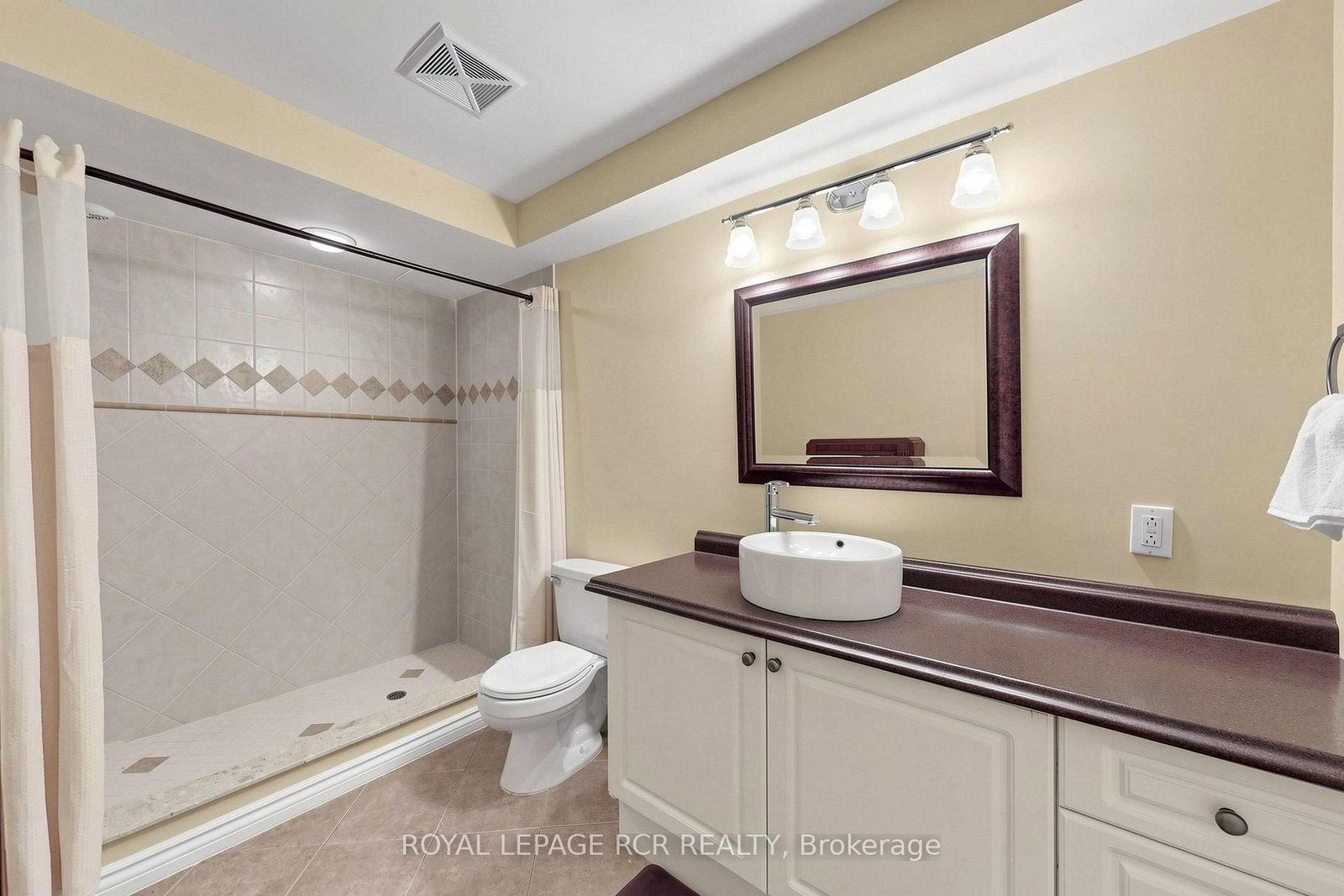 28 Roughley Street • Bradford West Gwillimbury, ON photo 36