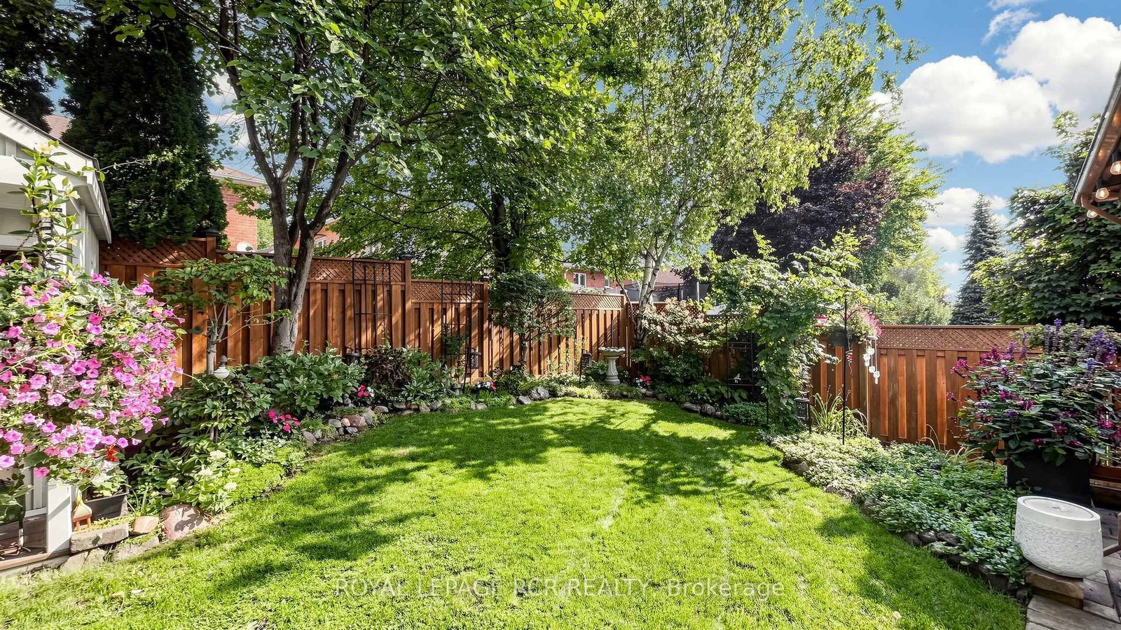28 Roughley Street • Bradford West Gwillimbury, ON photo 46