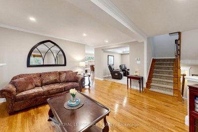 28 Roughley Street • Bradford West Gwillimbury, ON photo 7
