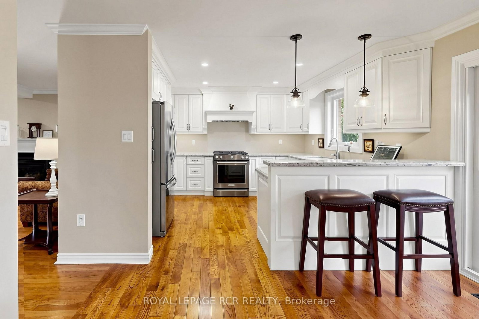 28 Roughley Street • Bradford West Gwillimbury, ON photo 9