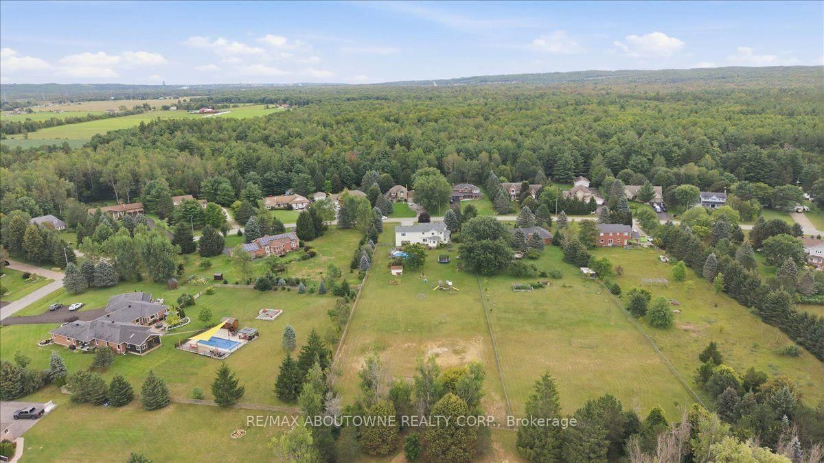 20 Pineview Trail • Essa, ON photo 47