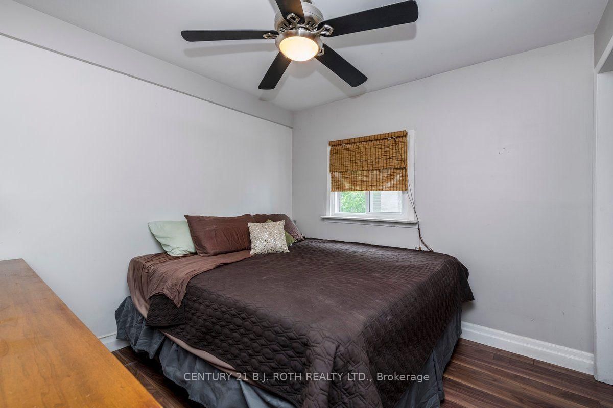 922 Elizabeth Avenue • Innisfil, ON photo 9