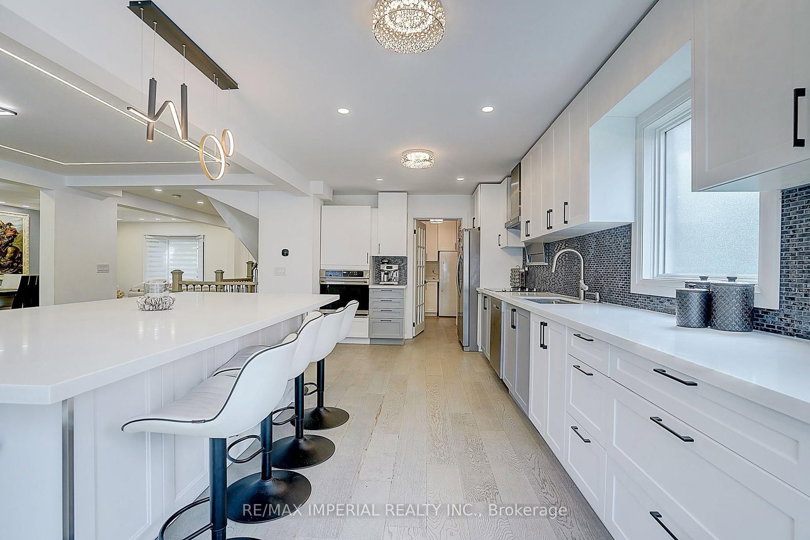 176 Timpson Drive • Aurora, ON photo 17
