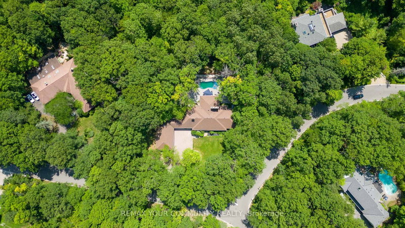76 Trailwood Crescent