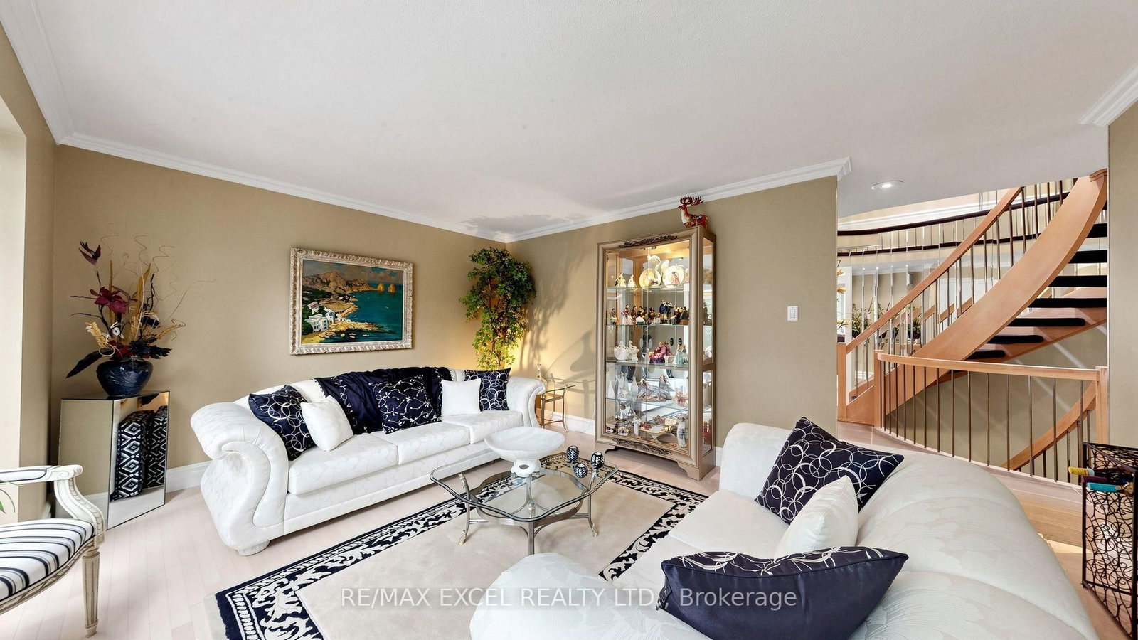11 Alexis Road • Markham, ON photo 11