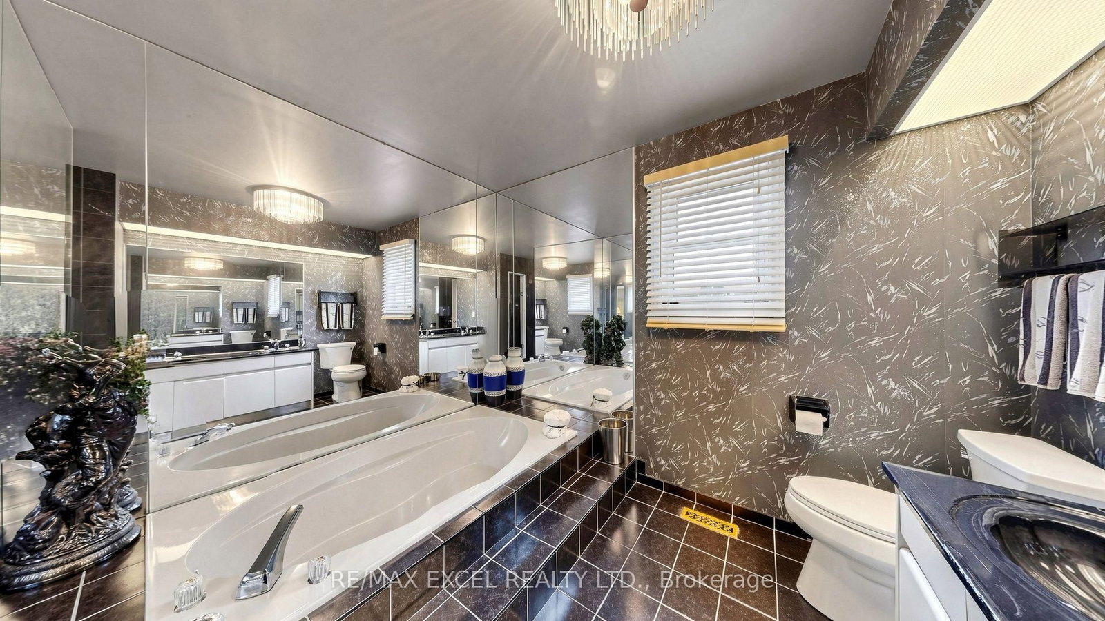 11 Alexis Road • Markham, ON photo 31