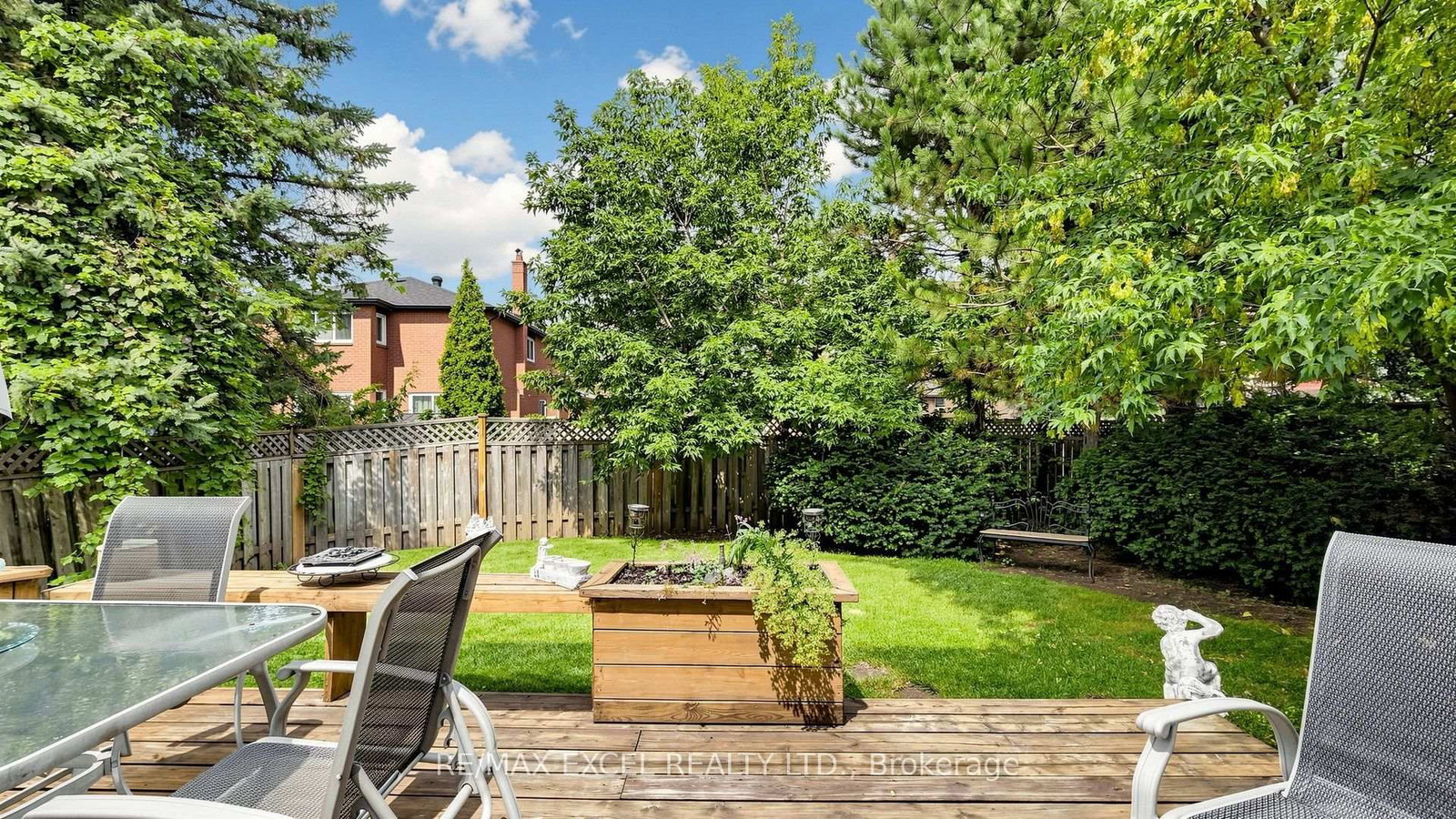 11 Alexis Road • Markham, ON photo 40