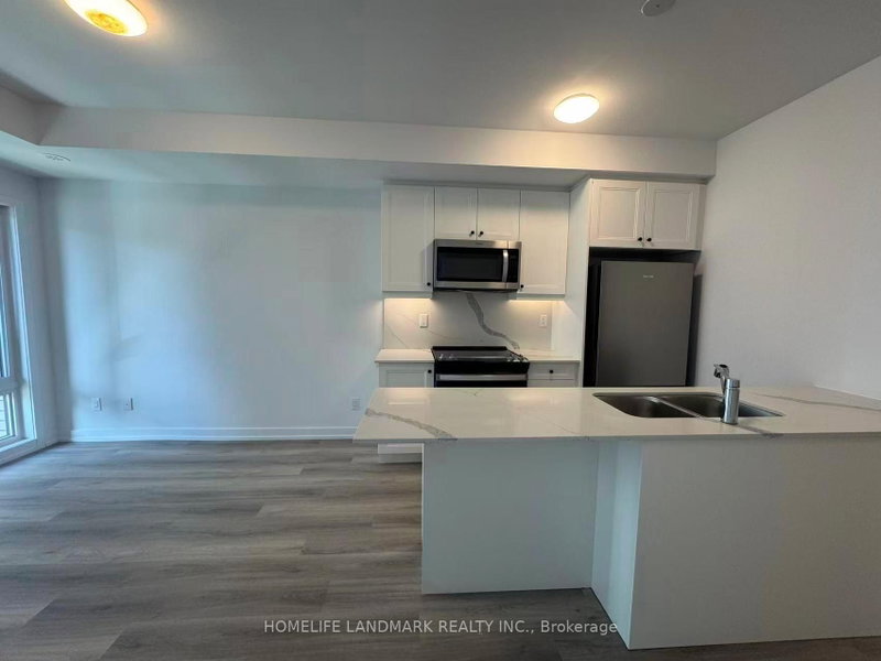 311 - 5 Bancroft Lane