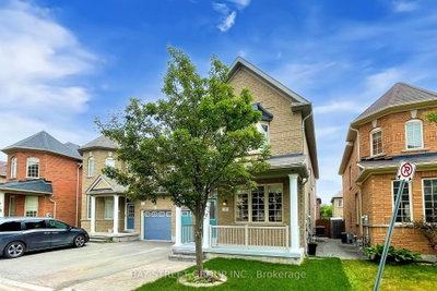 Detached House for sale at 7 Tufo Avenue, Markham, Ontario, L6C 0H8 - Victoria Square - MLS: N13742778