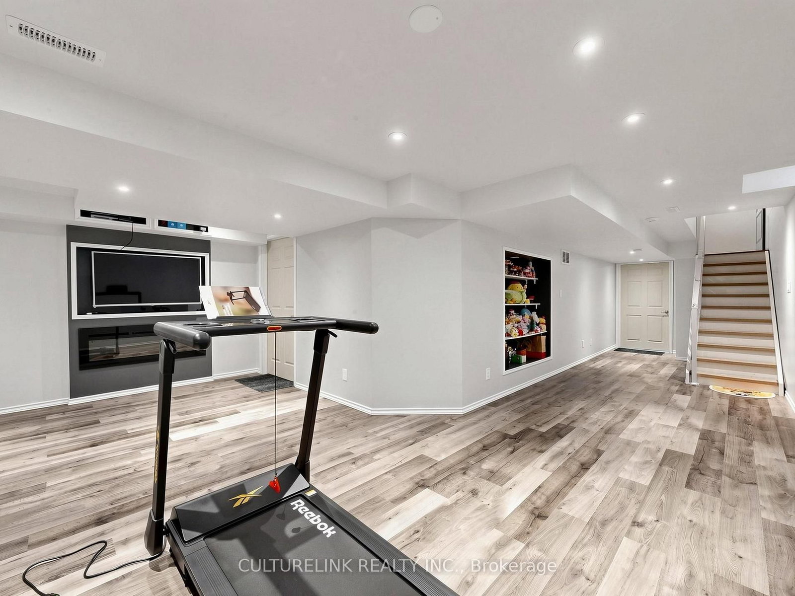 114 Duffin Drive • Whitchurch-Stouffville, ON photo 43