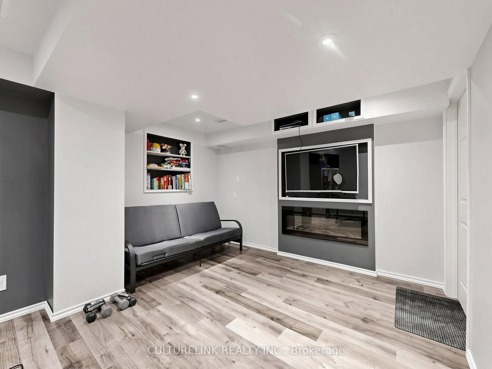 114 Duffin Drive • Whitchurch-Stouffville, ON photo 45