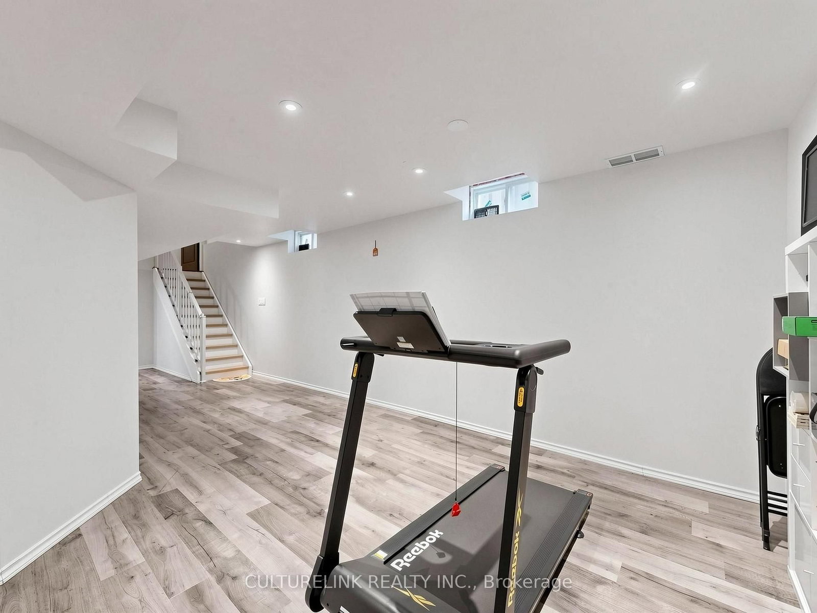 114 Duffin Drive • Whitchurch-Stouffville, ON photo 46