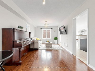 114 Duffin Drive • Whitchurch-Stouffville, ON photo 9