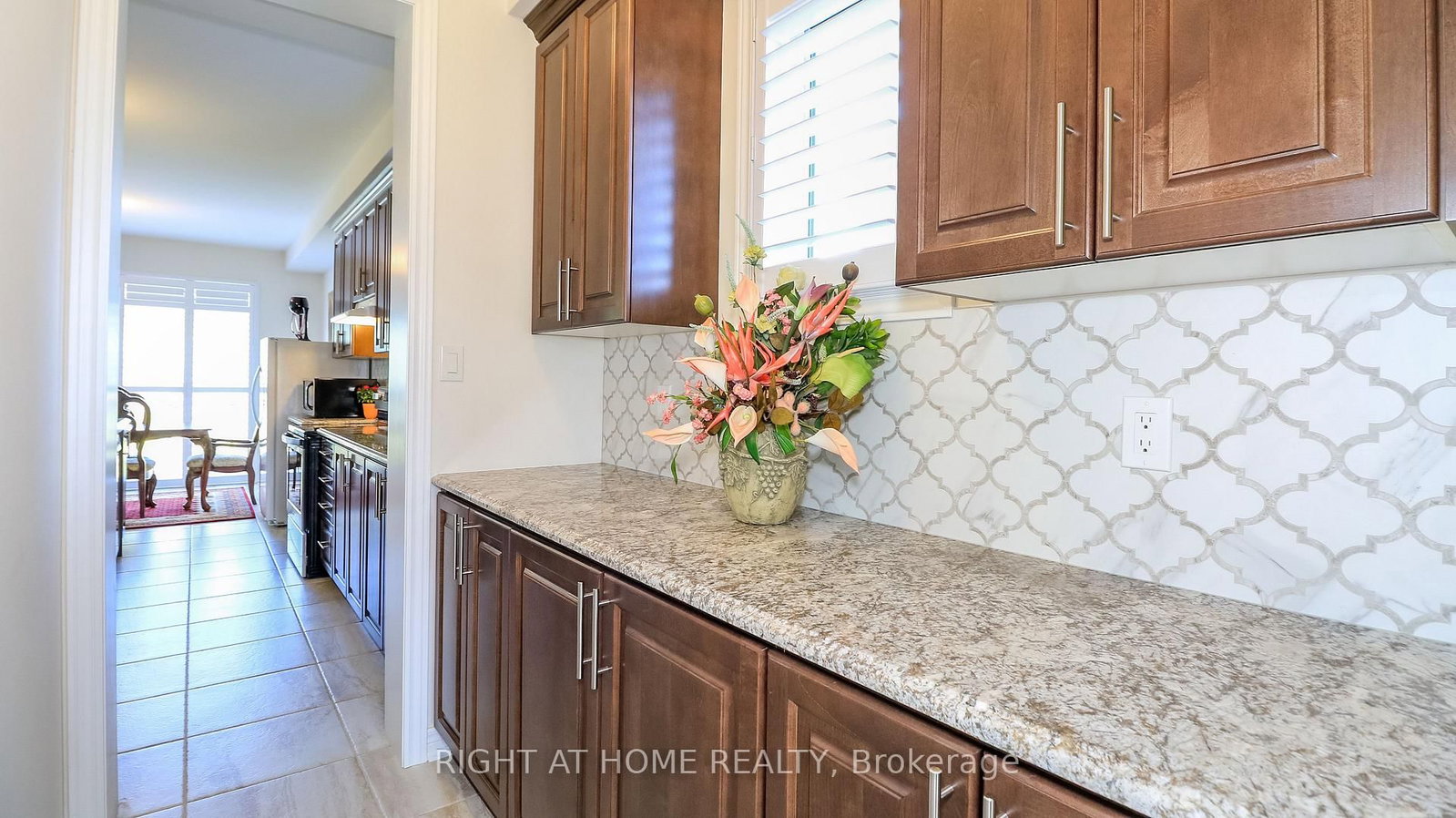 1474 Simpkin Court • Innisfil, ON photo 9