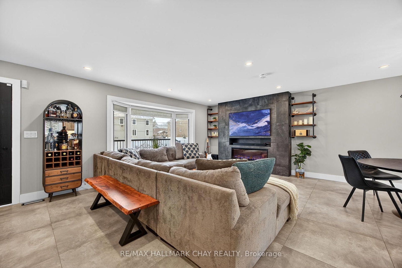 1386 Gilford Road • Innisfil, ON photo 5