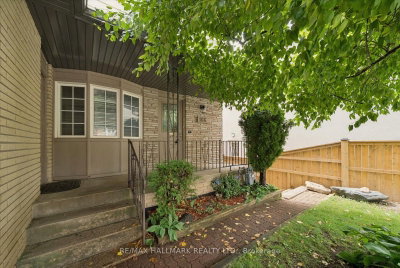 166 James Street • Bradford West Gwillimbury, ON photo 3
