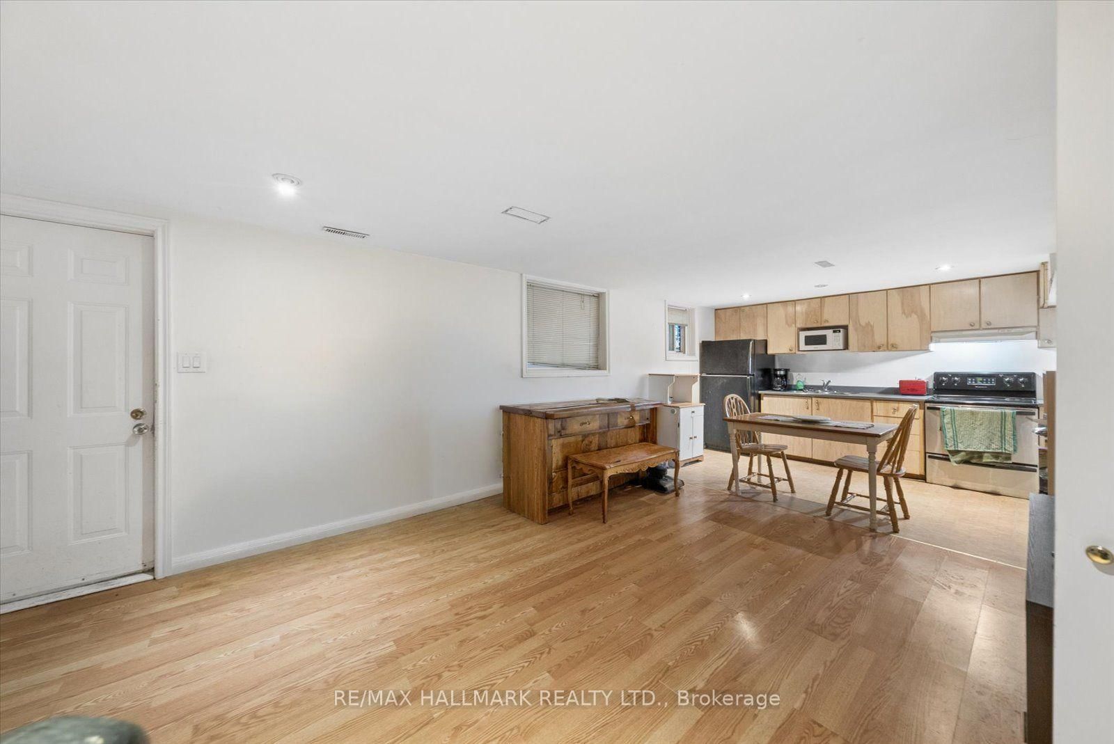 166 James Street • Bradford West Gwillimbury, ON photo 33