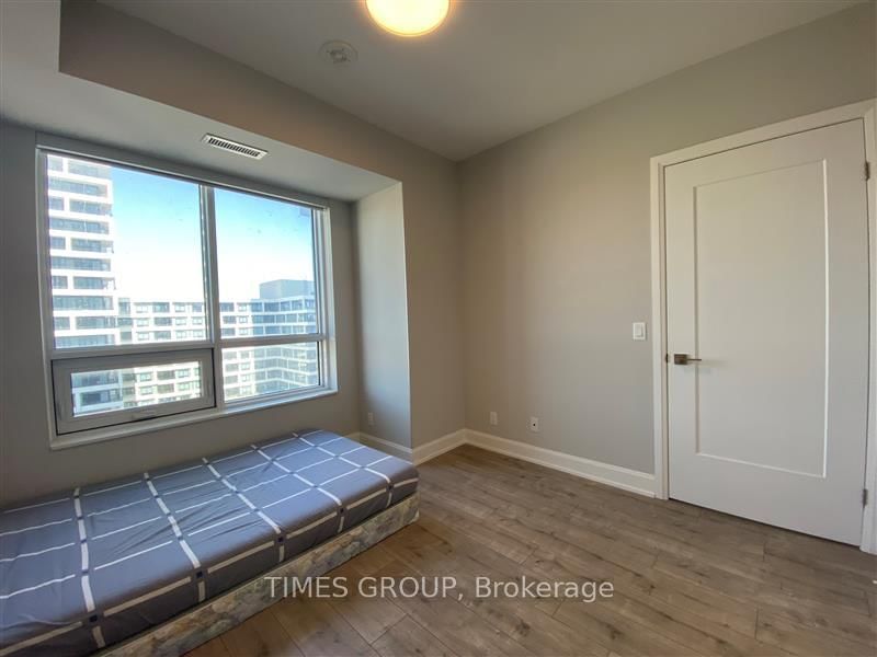 910 - 8 Water Walk Drive 5