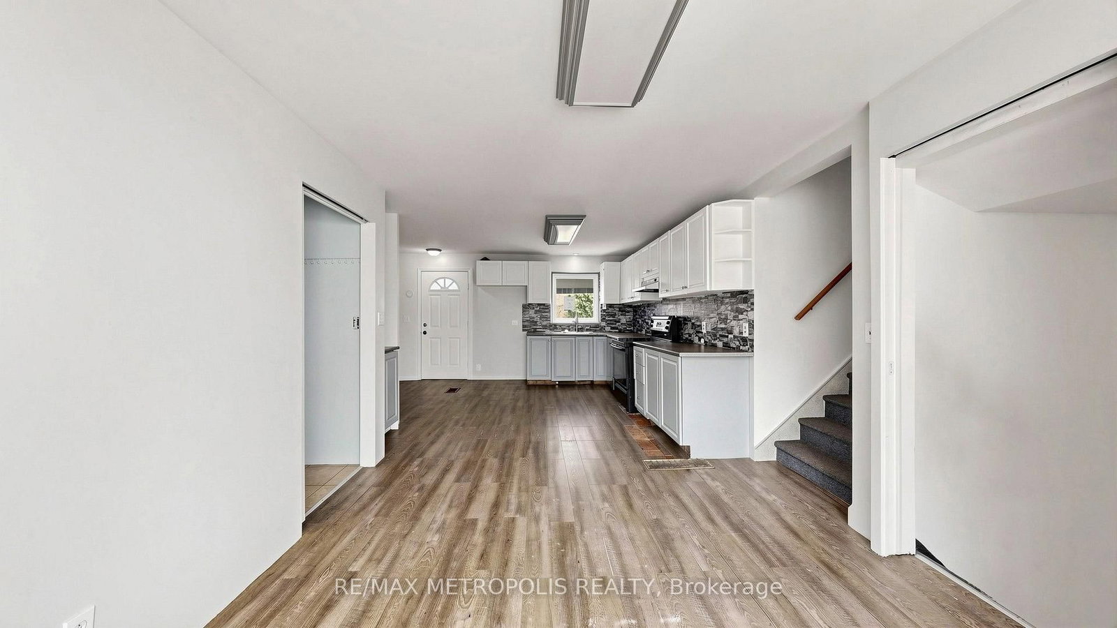 1051 Goshen Road • Innisfil, ON photo 11