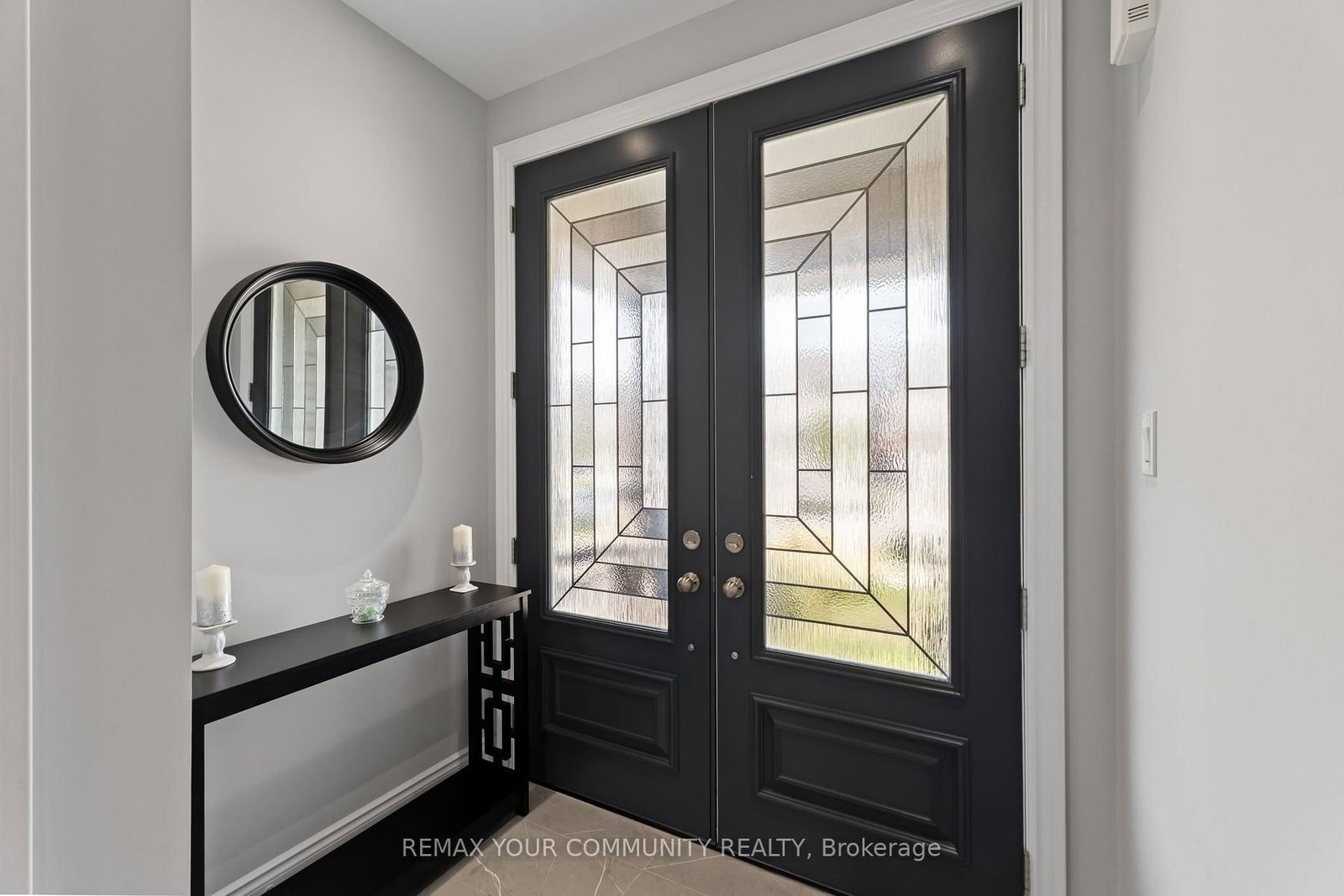 99 Walker Boulevard • New Tecumseth, ON photo 4