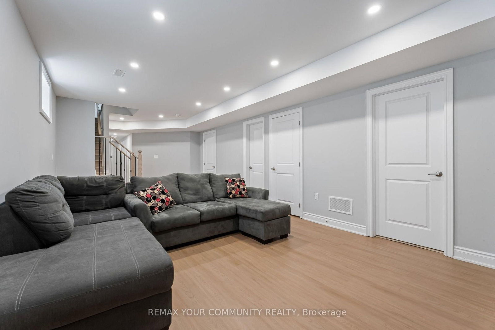 99 Walker Boulevard • New Tecumseth, ON photo 43