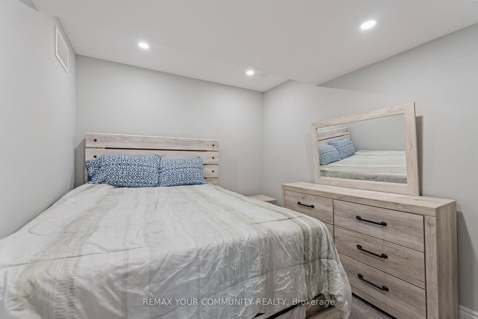 99 Walker Boulevard • New Tecumseth, ON photo 44