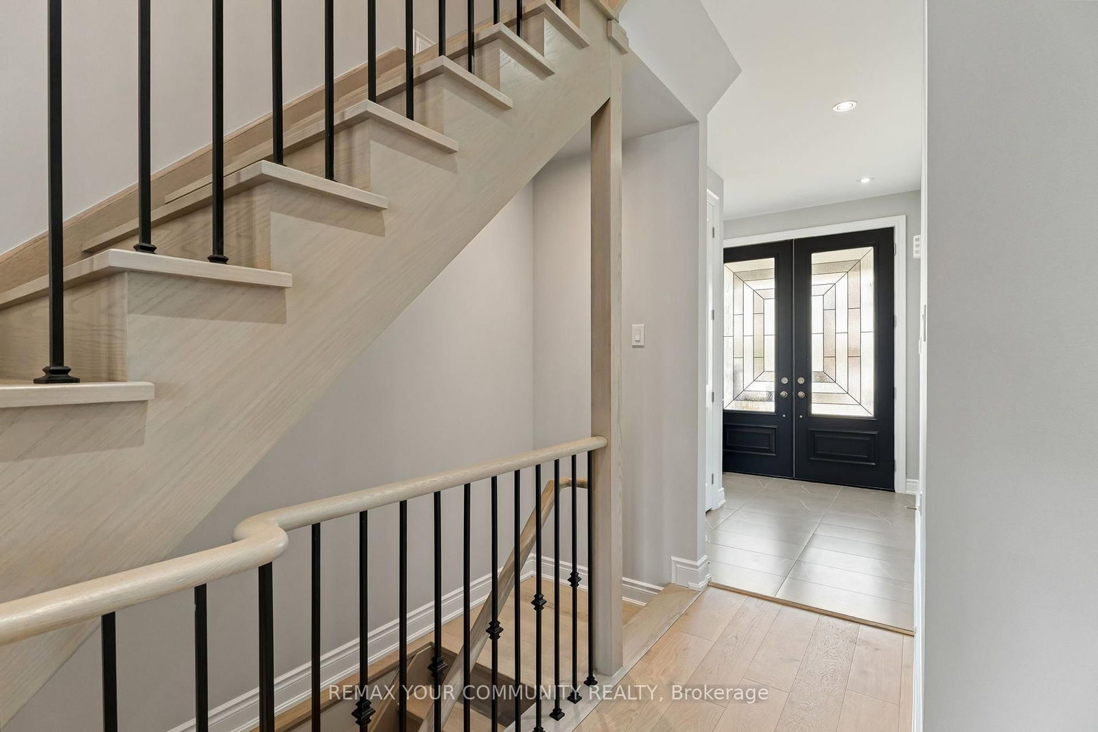 99 Walker Boulevard • New Tecumseth, ON photo 6