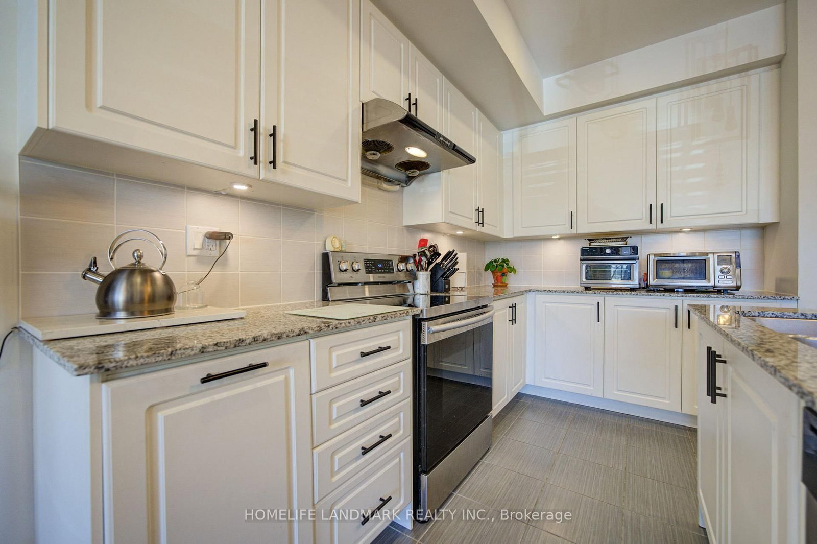 97 Cornell Centre Boulevard • Markham, ON photo 12