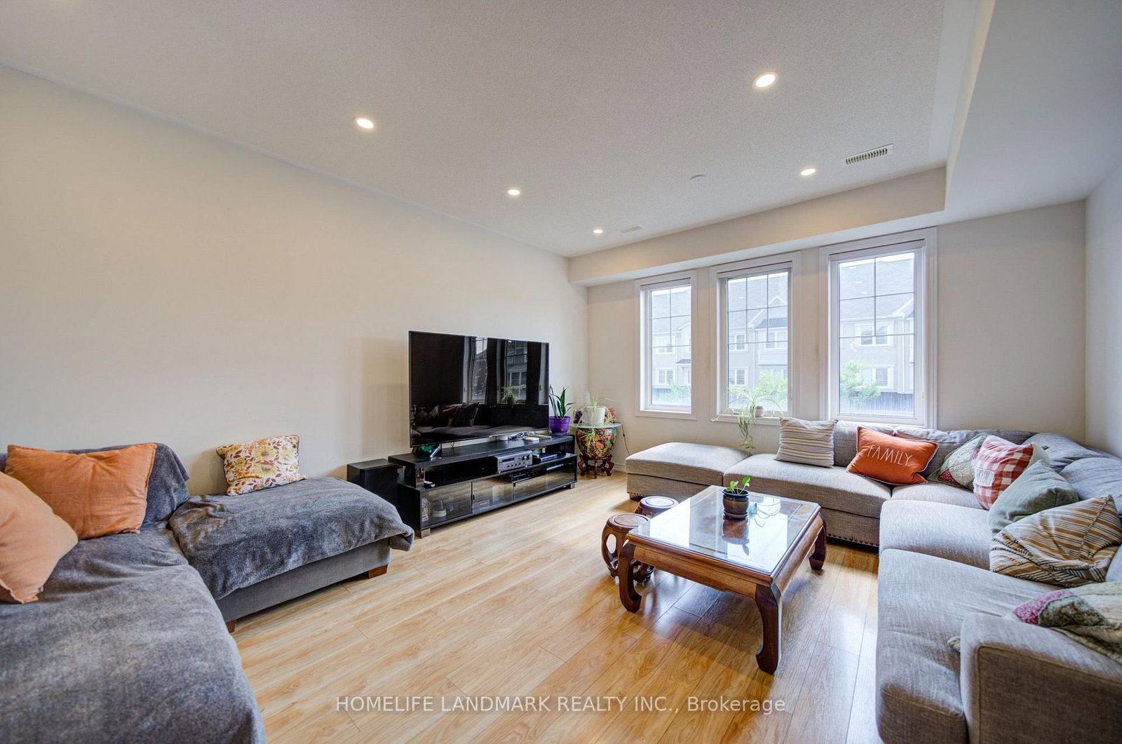 97 Cornell Centre Boulevard • Markham, ON photo 25