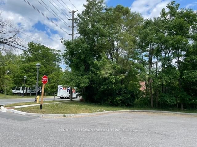 49 Main St. South Unionville • Markham, ON photo 10