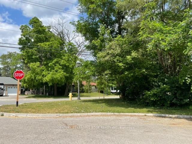 49 Main St. South Unionville • Markham, ON photo 5