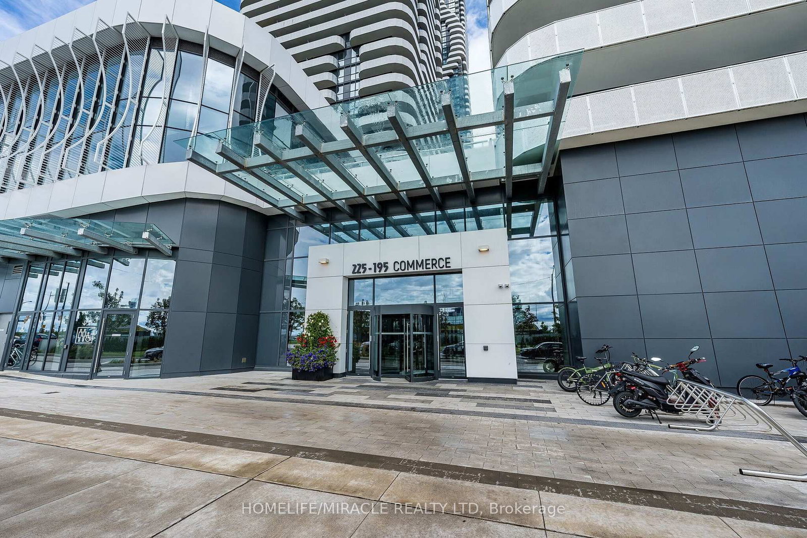 195 Commerce Street • #1003 • Vaughan, ON photo 4