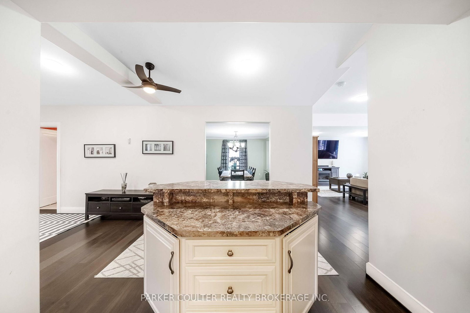 2510 25 Side Road • Innisfil, ON photo 16