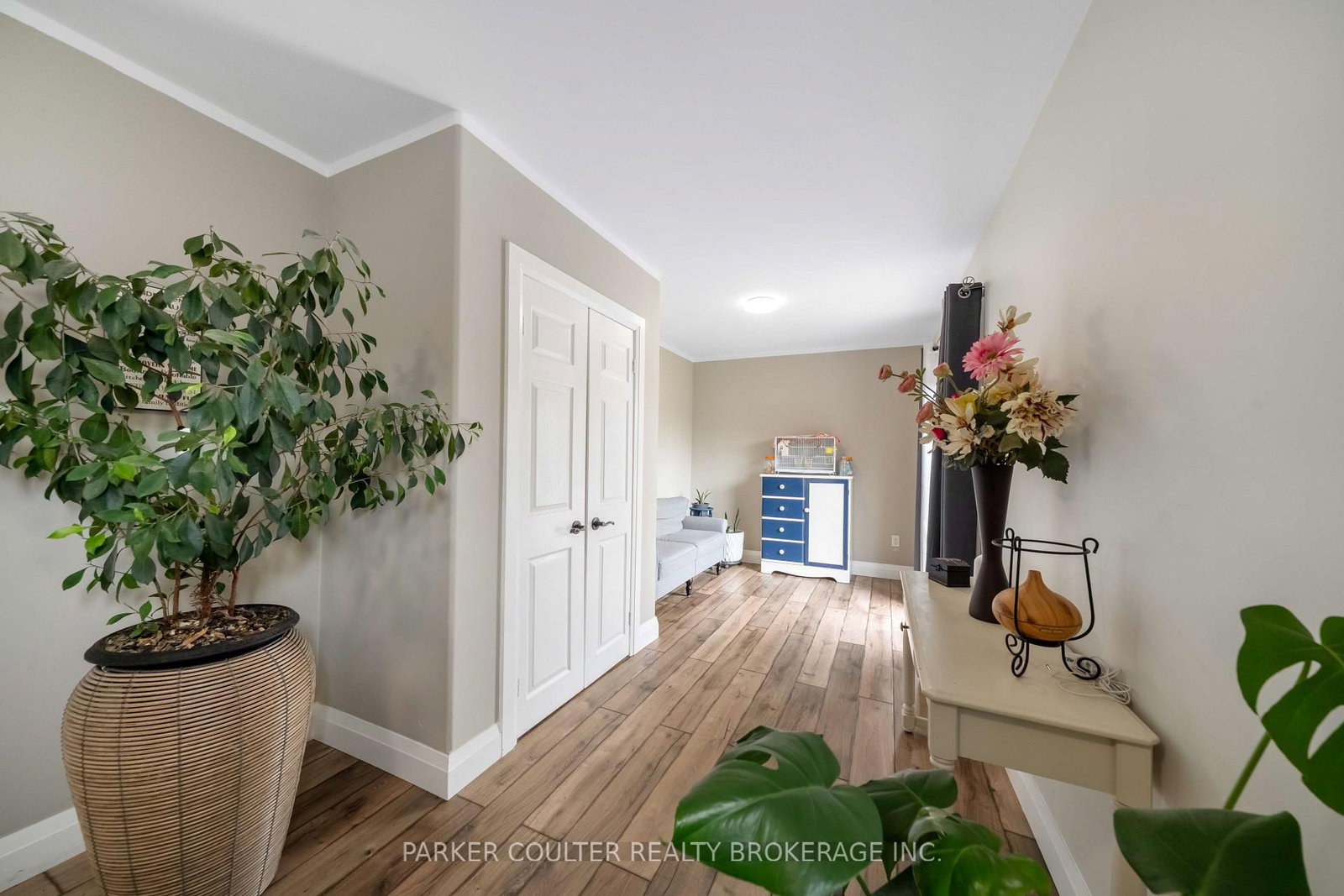 2510 25 Side Road • Innisfil, ON photo 3