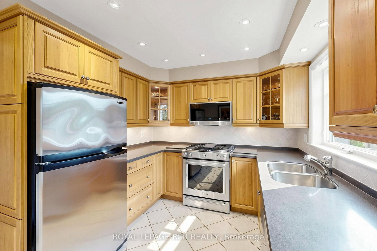 981 Krista Court • Newmarket, ON photo 24