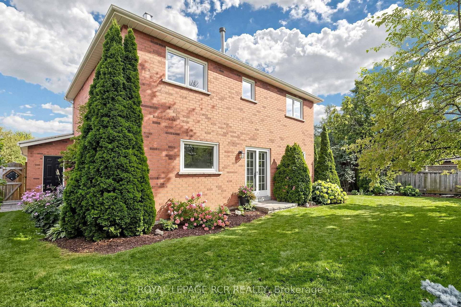 981 Krista Court • Newmarket, ON photo 43