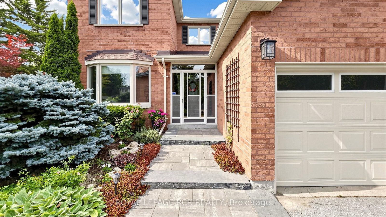 981 Krista Court • Newmarket, ON photo 6