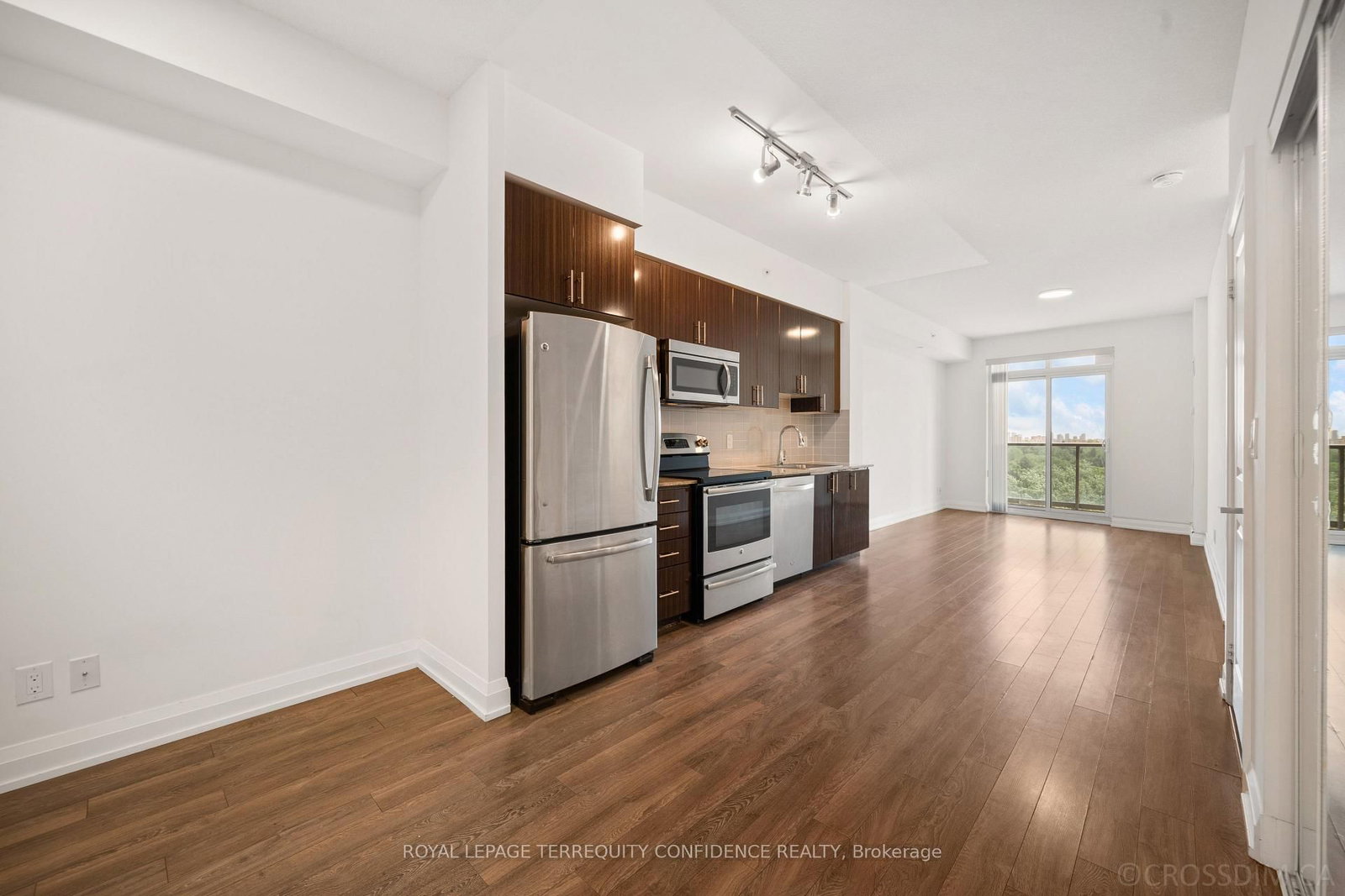 7161 Yonge Street • #727 • Markham, ON photo 1