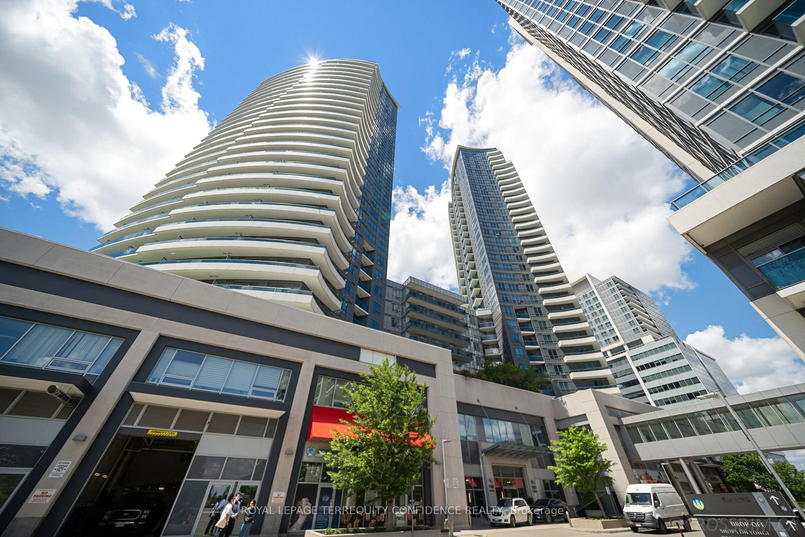 7161 Yonge Street • #727 • Markham, ON photo 2