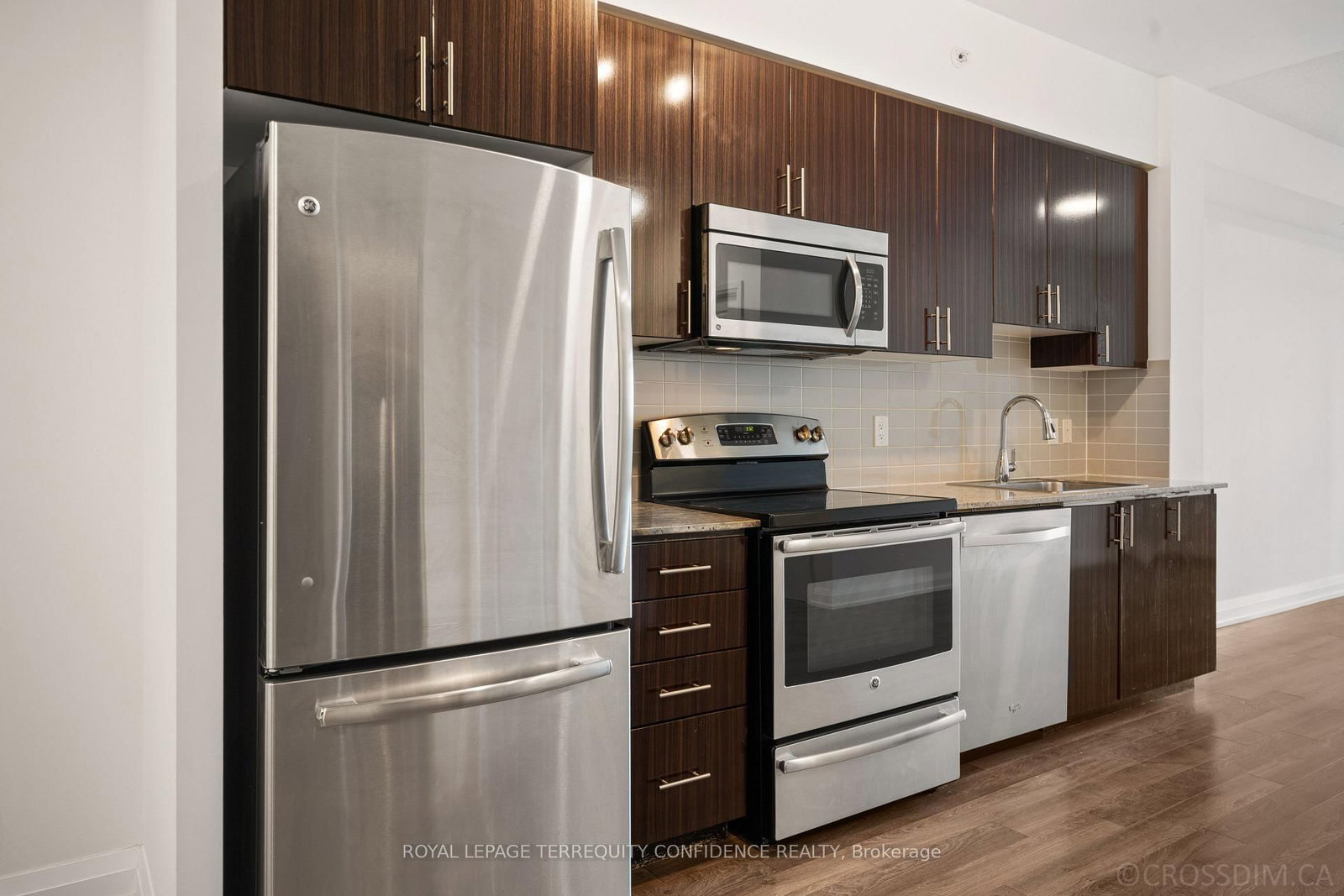 7161 Yonge Street • #727 • Markham, ON photo 5