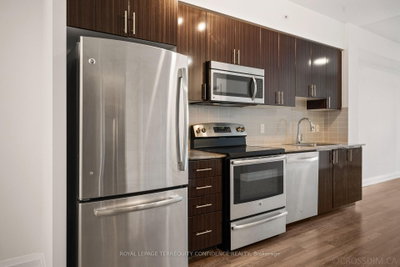 7161 Yonge Street • #727 • Markham, ON photo 5